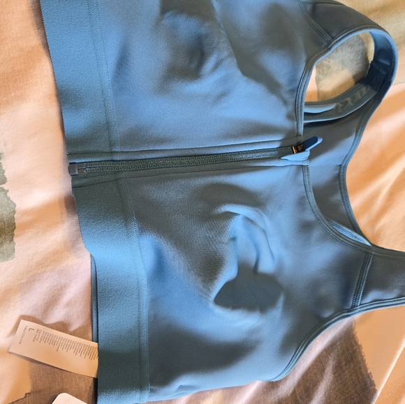 Fabletics capris (medium)  and sports bra (large) - Picture 3 of 4